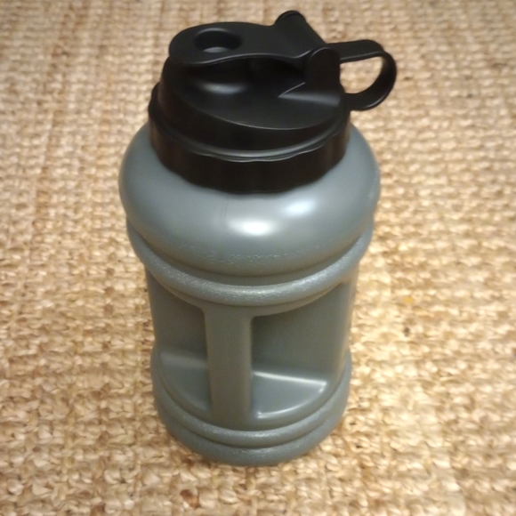 Hydro Jug and Sleeve - Picture 2 of 11